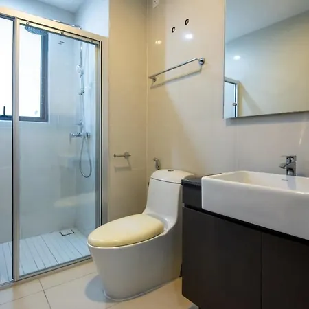 Chic 3Br In Danga Bay With Water Views & Parking Apartment Johor Bahru Exterior photo