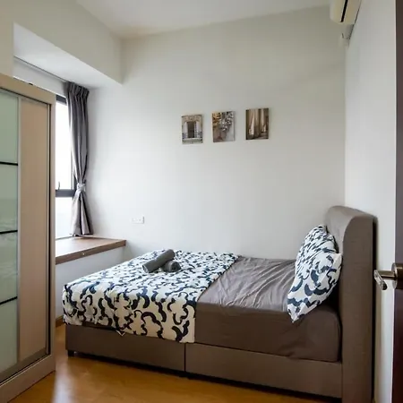 Chic 3Br In Danga Bay With Water Views & Parking Apartment Johor Bahru Exterior photo