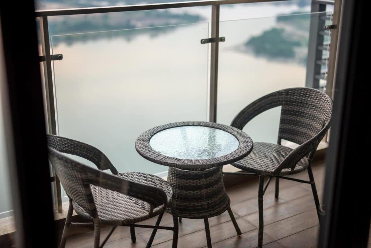 Chic 3br In Danga Bay With Water Views & Parking Apartment *