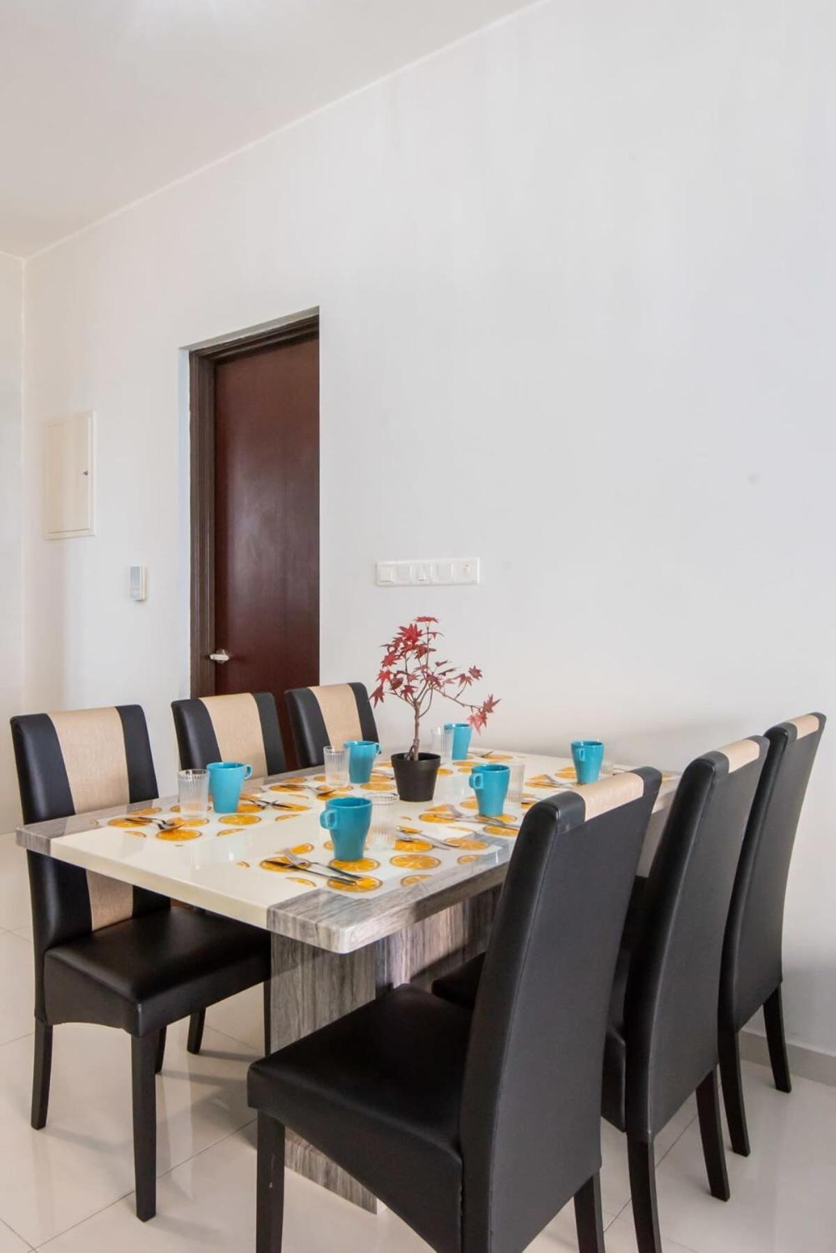 Apartment Chic 3br In Danga Bay With Water Views & Parking Johor Bahru