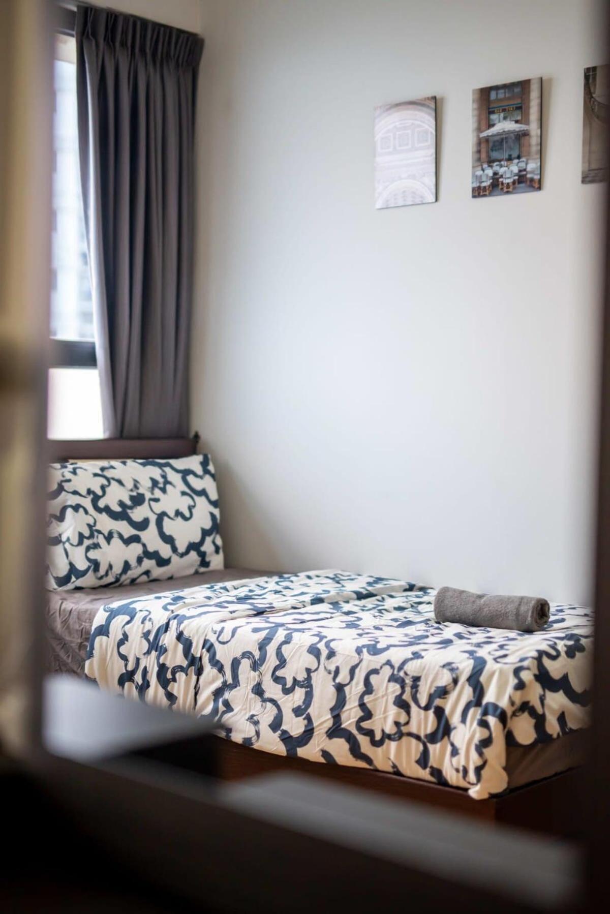 Chic 3br In Danga Bay With Water Views & Parking Apartment